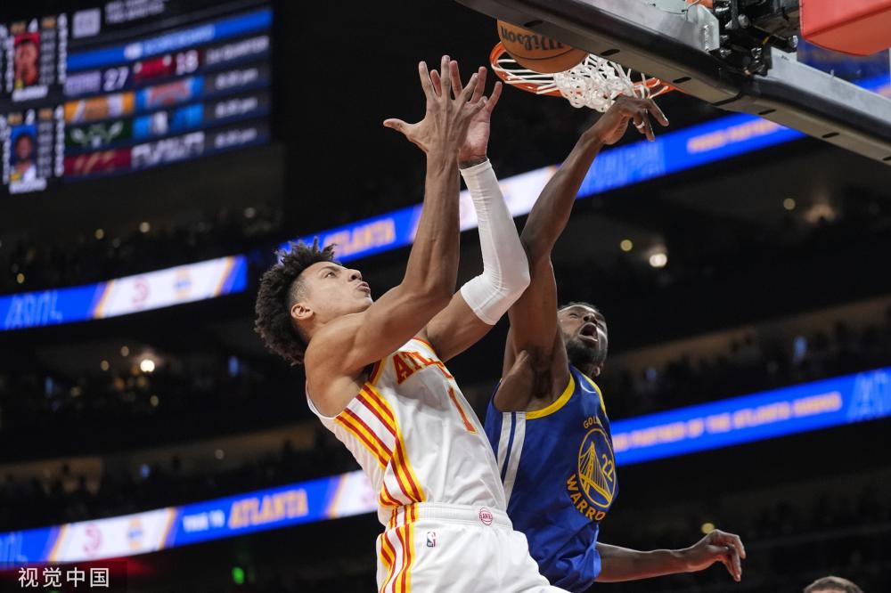 现他在面对 现他在面对