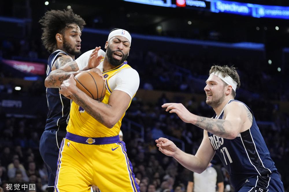 以其娴熟的 以其娴熟的